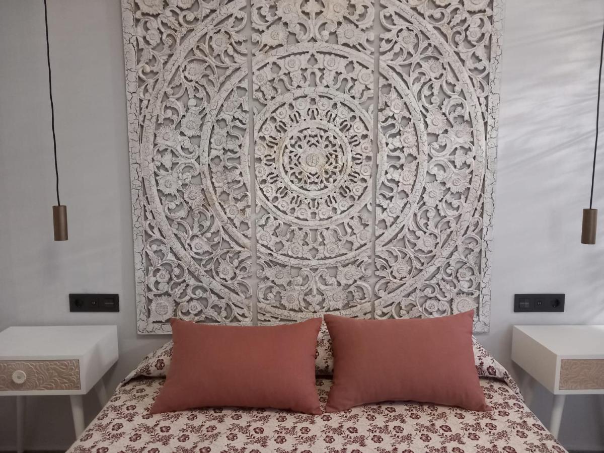 Suite con Jacuzzi de la Haya y Parking Mérida Exterior foto
