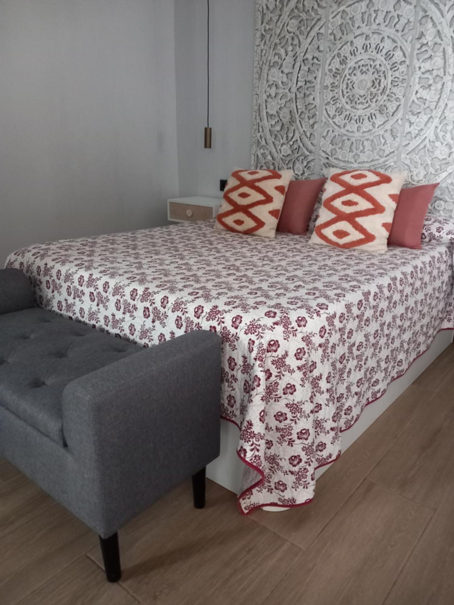 Suite con Jacuzzi de la Haya y Parking Mérida Exterior foto